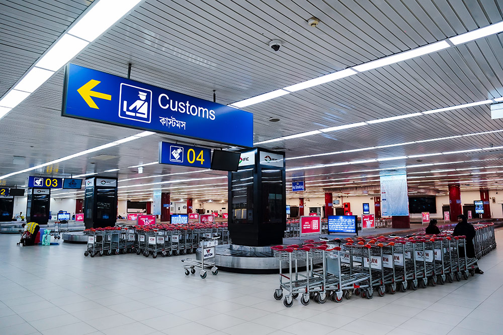 荷物受取・税関エリア